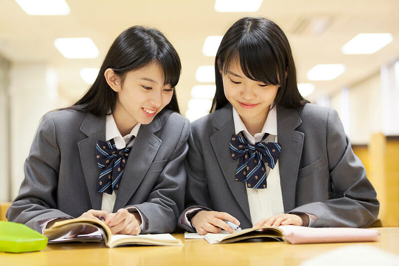 三股町立図書館の利用カード取得方法